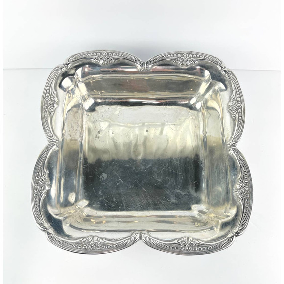 Wilton Armetale 12" Square Serving Bowl designed by Juan Vela Studio - Picture 2 of 6